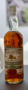 Eine Flasche Glenlivet 08-year-old von Gordon MacPhail aus den 1970ern.