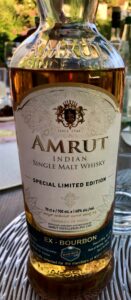 Eine Flasche Amrut 2015 abgefüllt für die Whiskybase