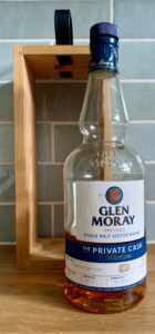 Eine Flasche Glen Moray 2007 hand bottled